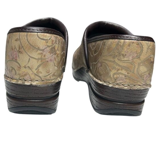 Dansko XP Floral Leather Clogs Slip Resistant Slip On Nurse Shoes Metallic - Picture 6 of 10
